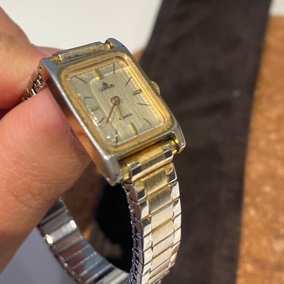 vintage Lorus by Seiko ladies tank Watch square small  preowned - Picture 8 of 9